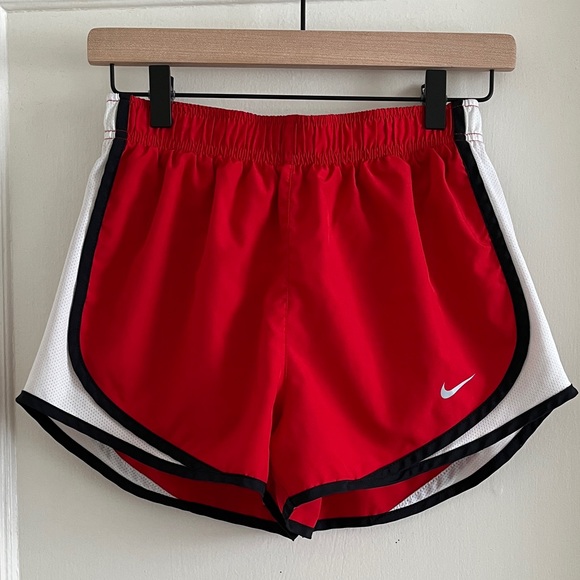 Nike Size S Women’s Dri-Fit Tempo Sport Athletic Shorts in Red, Black & White - Picture 1 of 11